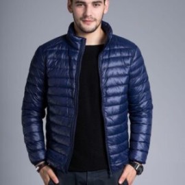 Chamarra de pluma de ganso Azul ultra ligera con bolsa para hombre