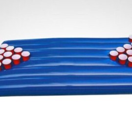 Mesa inflable Beer pong para vasos en la alberca